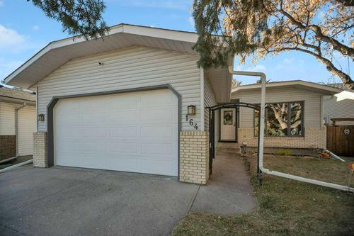 164 Mckerrell Cres Se, Calgary, AB, T2Z1M9 | Card Image