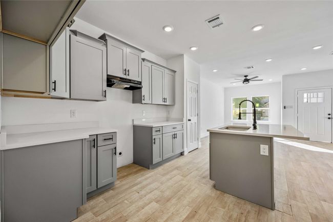 AB - 4139 Brinkley St, Home with 6 bedrooms, 4 bathrooms and null parking in Houston TX | Image 7