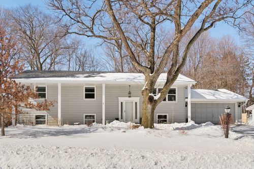 4220 Winchester Ct, Minnetonka, MN, 55345-2555 | Card Image