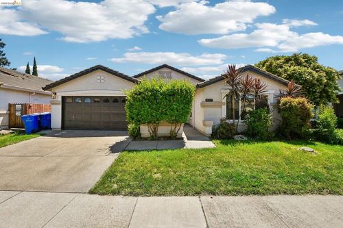 9020 Pembridge Dr, Elk Grove, CA, 95624-1343 | Card Image