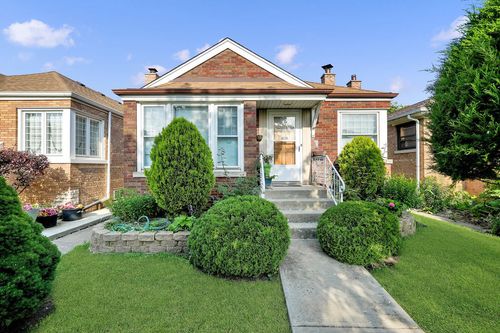 6228 S Menard Ave, Chicago, IL, 60638-4412 | Card Image