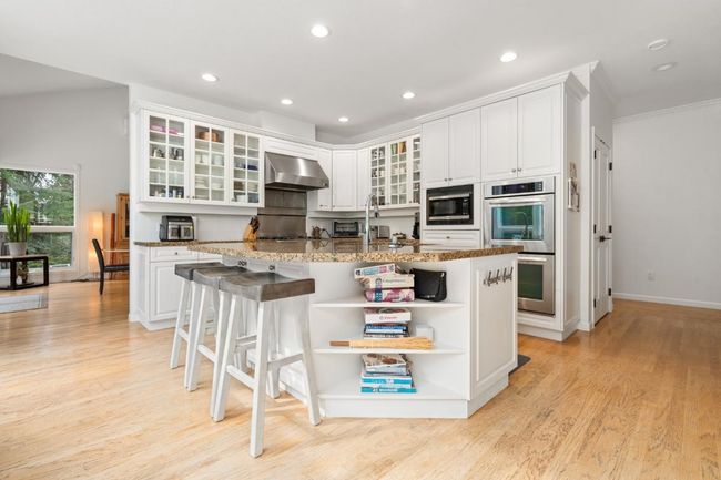 120 Strong Rd, House other with 7 bedrooms, 5 bathrooms and 15 parking in Anmore BC | Image 10