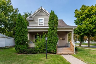 1103 White Street, Home with 0 bedrooms, 2 bathrooms and null parking in Port Huron MI | Image 1