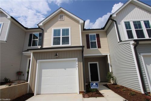 3704 Feltham Ln, Jamestown, NC, 27282-9895 | Card Image