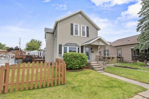 1816 11th Avenue, Menominee, MI, 49858 | Card Image