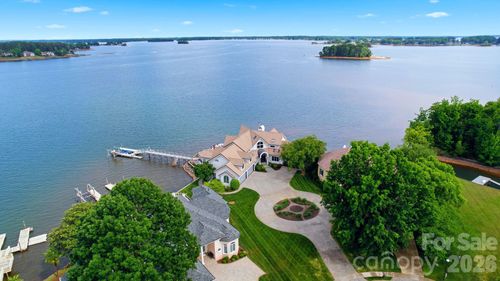 3386 Governors Island Dr, Denver, NC, 28037-8441 | Card Image