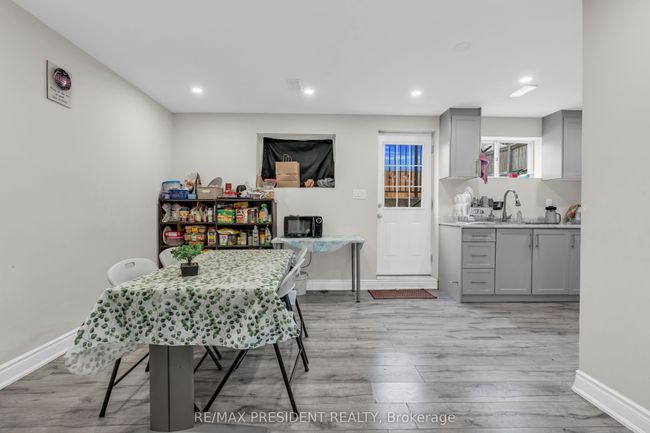118 Charters Rd, House other with 5 bedrooms, 4 bathrooms and 2 parking in Brampton ON | Image 29