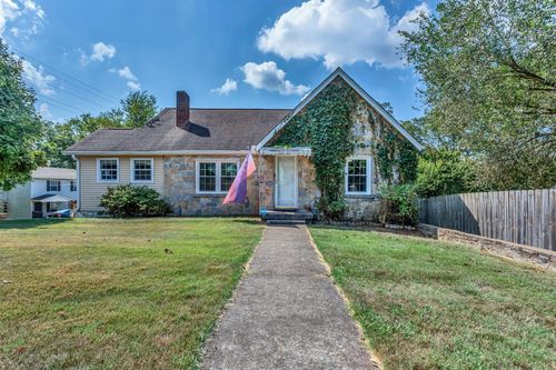320 8th Ave, Columbia, TN, 38401-2862 | Card Image