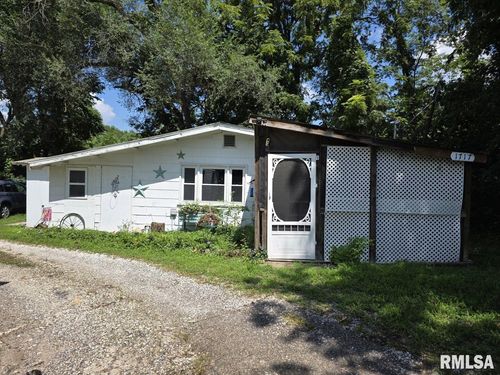 1717 N 4th St, Quincy, IL, 62301-1546 | Card Image