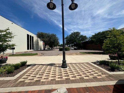225 W Main St, Denison, TX, 75020-3024 | Card Image