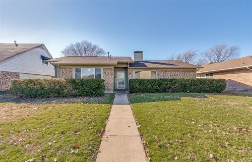 207 Aston Drive, Richardson, TX, 75081 | Card Image