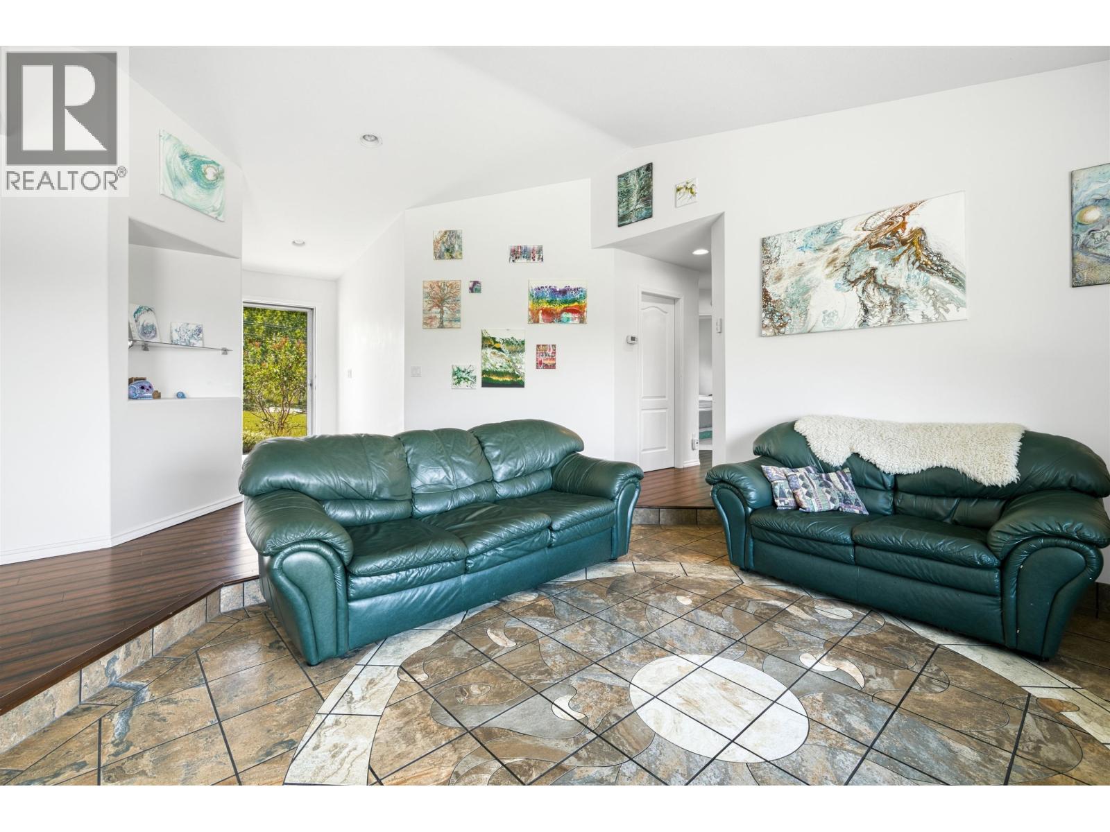 Residential in 108 Mile Ranch 5