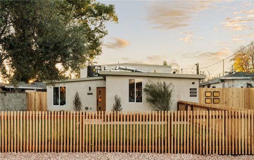 6441 Satsuma Ave, North Hollywood, CA, 91606-2739 | Card Image