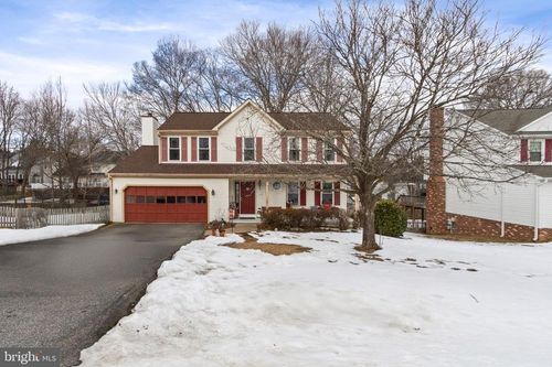 7211 Lord Barton Dr, FREDERICKSBURG, VA, 22407-7481 | Card Image