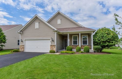832 Colchester Drive, Oswego, IL, 60543 | Card Image