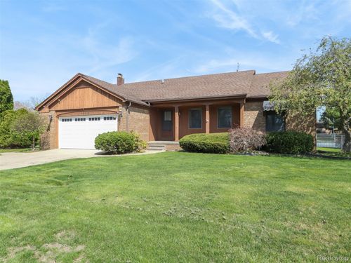 22419 Milner St, Saint Clair Shores, MI, 48081-2078 | Card Image