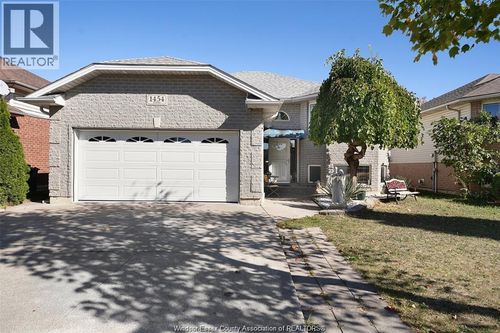 1454 Clover Ave, Windsor, ON, N8P1R2 | Card Image