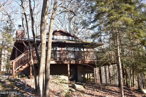 203 Canterbrook Dr, Lords Valley, PA, 18428 | Card Image