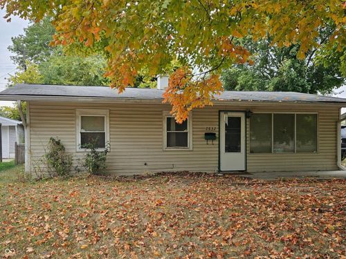 2832 Falcon Dr, Indianapolis, IN, 46222-1448 | Card Image