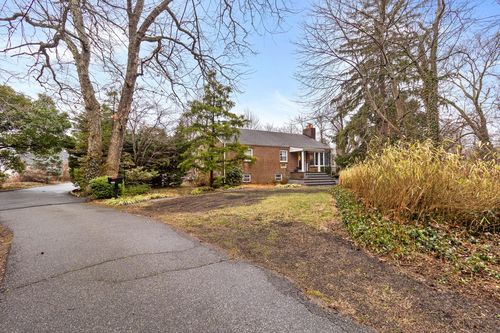 105 Union Ave, Amityville, NY, 11701-3025 | Card Image