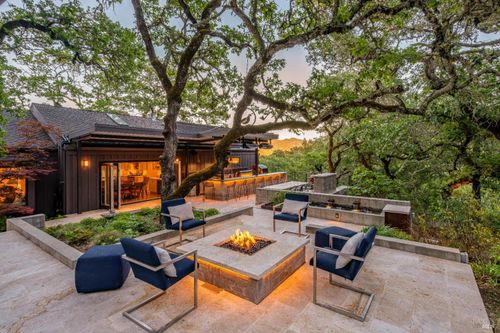 807 Wild Oak Drive, Santa Rosa, CA, 95409 | Card Image