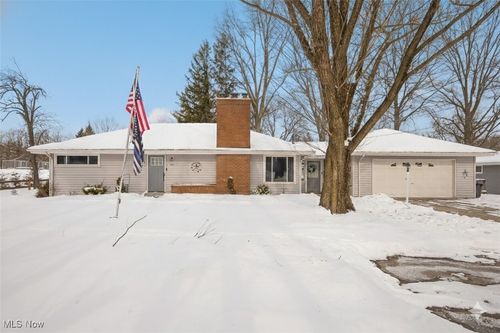 15446 Drake Rd, Strongsville, OH, 44136-7741 | Card Image