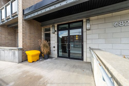 308-682 Churchill Ave N, Ottawa, ON, K1Z5G5 | Card Image