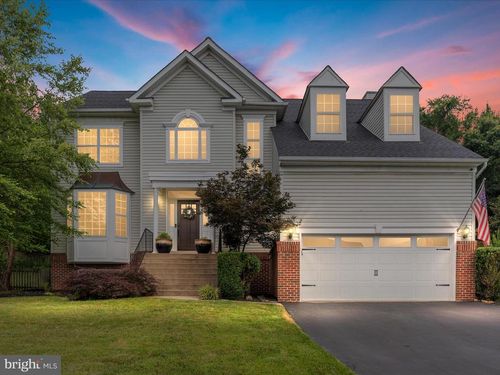 906 Santmyer Dr Se, LEESBURG, VA, 20175-8911 | Card Image