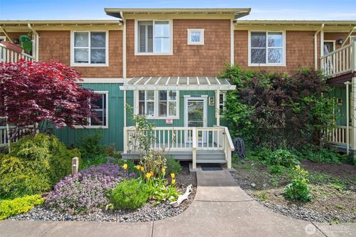 2684 Donovan Ave, Bellingham, WA, 98225-7624 | Card Image