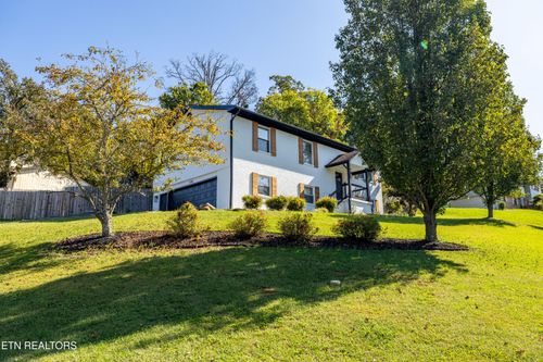 1300 Whittbier Dr, Knoxville, TN, 37932-3617 | Card Image
