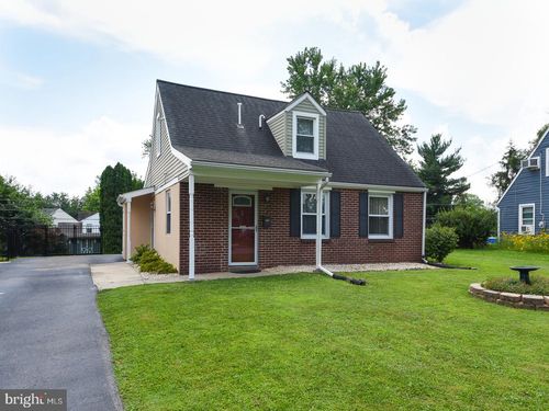 2 Republic Ave, West Norriton, PA, 19403-2821 | Card Image
