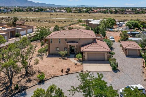 9154 Oakland Ave Ne, Albuquerque, NM, 87122-3822 | Card Image