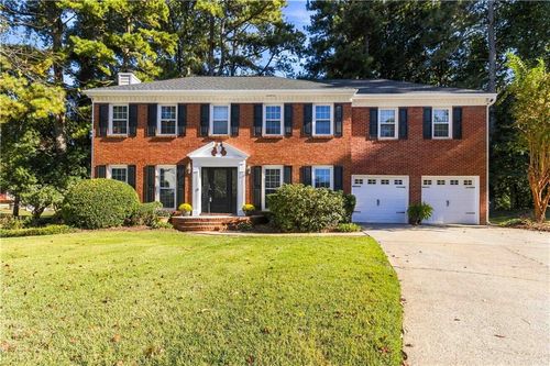 1390 Warrenton Hunt, Lawrenceville, GA, 30043-4052 | Card Image