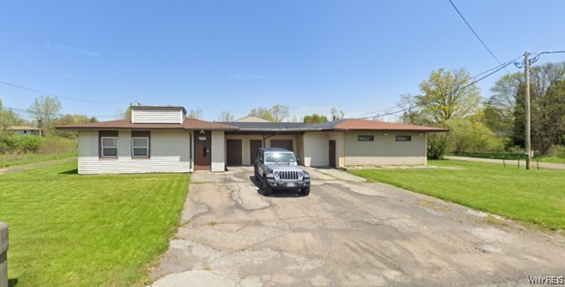 3857 Eagle Dr, Sanborn, NY 14132