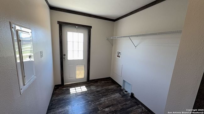 438 County Road 679, House other with 4 bedrooms, 2 bathrooms and null parking in Natalia TX | Image 31