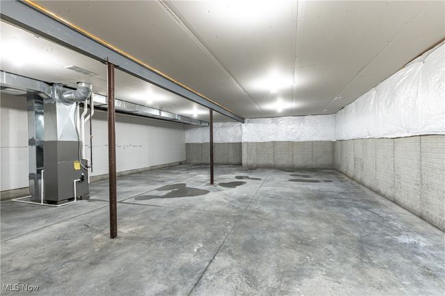 9165 Ledge View Ter, Townhouse with 3 bedrooms, 3 bathrooms and null parking in Broadview Heights OH | Image 25