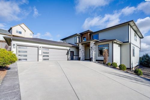 270 Sw Golden Hills Dr, Pullman, WA, 99163-5921 | Card Image