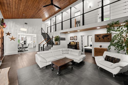 24411 56 Ave, Langley, BC, V2Z1B8 | Card Image