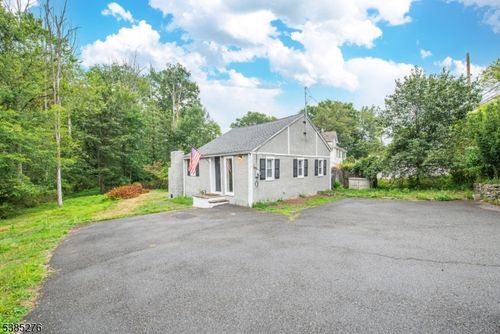 606 Main Rd, Towaco, NJ, 07082-1246 | Card Image