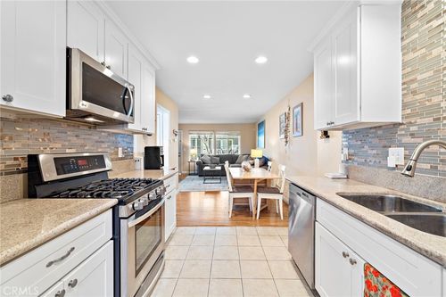 2404 Niagara Way, Costa Mesa, CA, 92626-6537 | Card Image