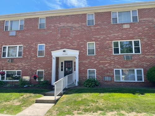 282-282 Regency Park Dr, Agawam, MA, 01001-2269 | Card Image