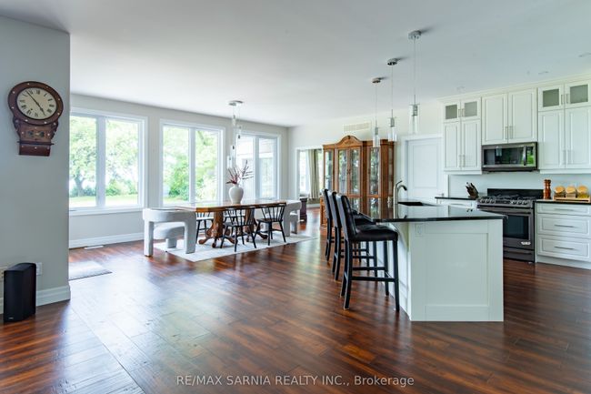 3394 Schram Dr, House other with 4 bedrooms, 3 bathrooms and 8 parking in Camlachie ON | Image 15