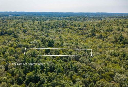 102 Rockrimmon Rd, Kingston, NH, 03848-3045 | Card Image