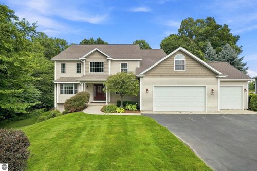 1521 Bee Court, Traverse City, MI, 49696 | Card Image