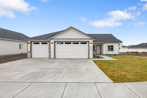 8502 Ashen Dr, Pasco, WA, 99301-1101 | Card Image