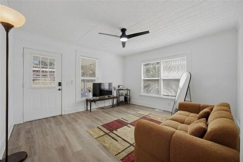 340 Lee St, Forest Park, GA, 30297-2442 | Card Image