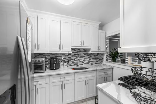 unit-12g-2370 North Ave, Bridgeport, CT, 06604-2334 | Card Image