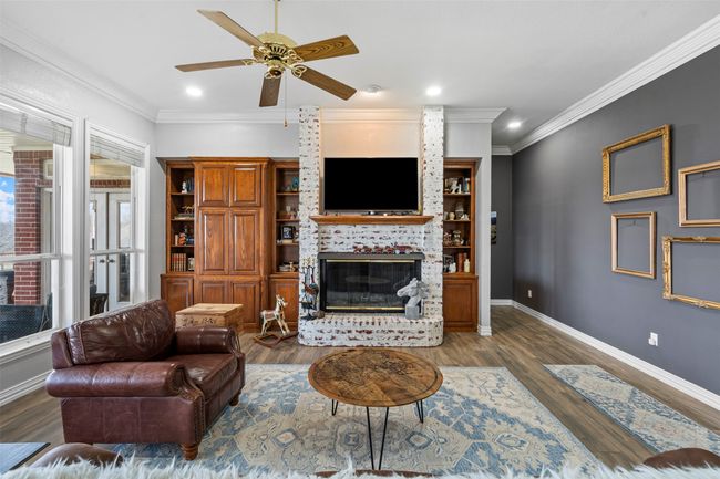 9825 Bringier Ct, House other with 4 bedrooms, 4 bathrooms and null parking in Granbury TX | Image 5