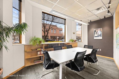 102-311 Main St, Carbondale, CO, 81623-4301 | Card Image