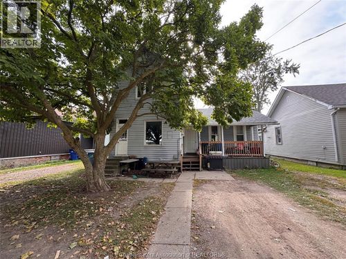 254 Park St, Chatham, ON, N7M3S3 | Card Image